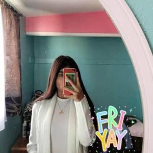 Meet your Posher, Priscilla